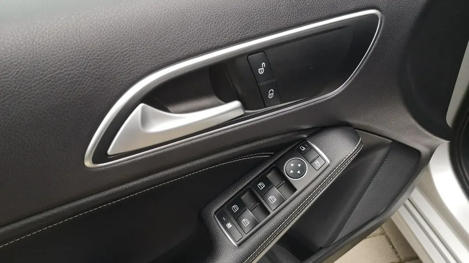 MERCEDES-BENZ A Klasa -