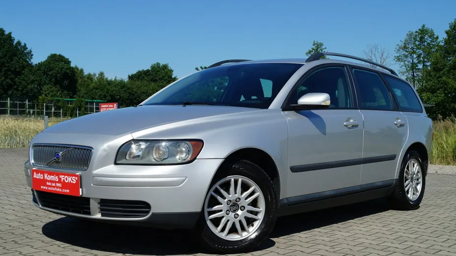 VOLVO V50 -