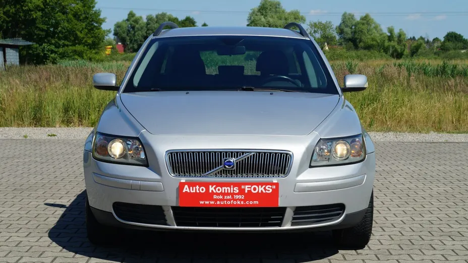VOLVO V50 -