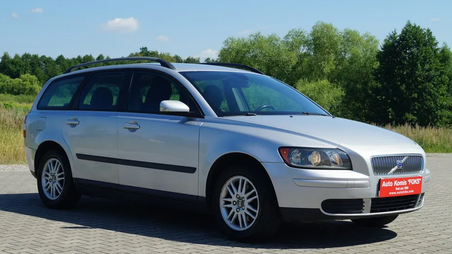 VOLVO V50 -