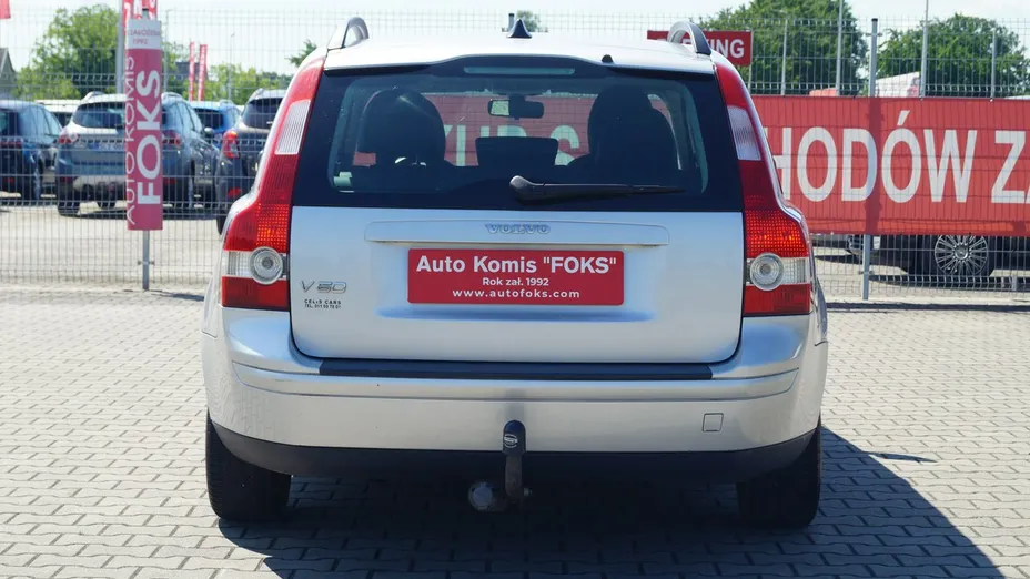 VOLVO V50 -