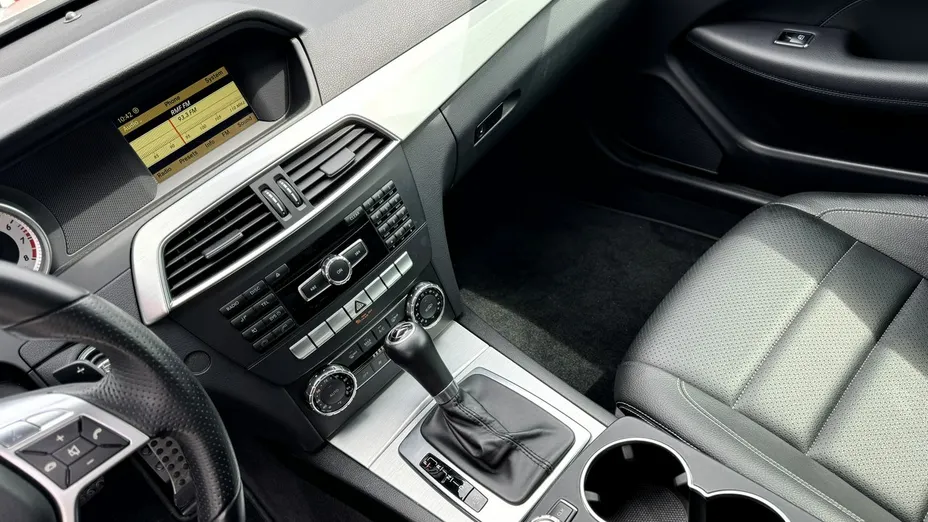 MERCEDES-BENZ C Klasa -