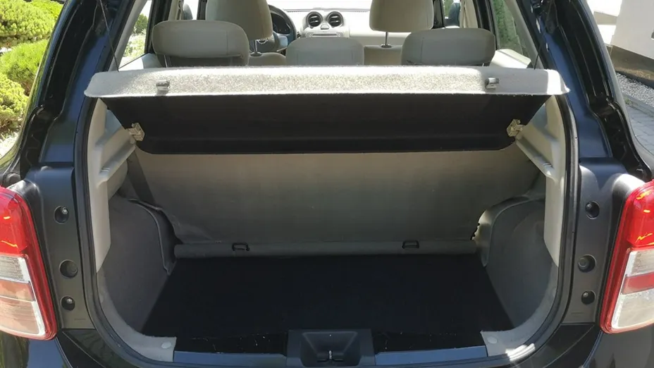 NISSAN Micra -