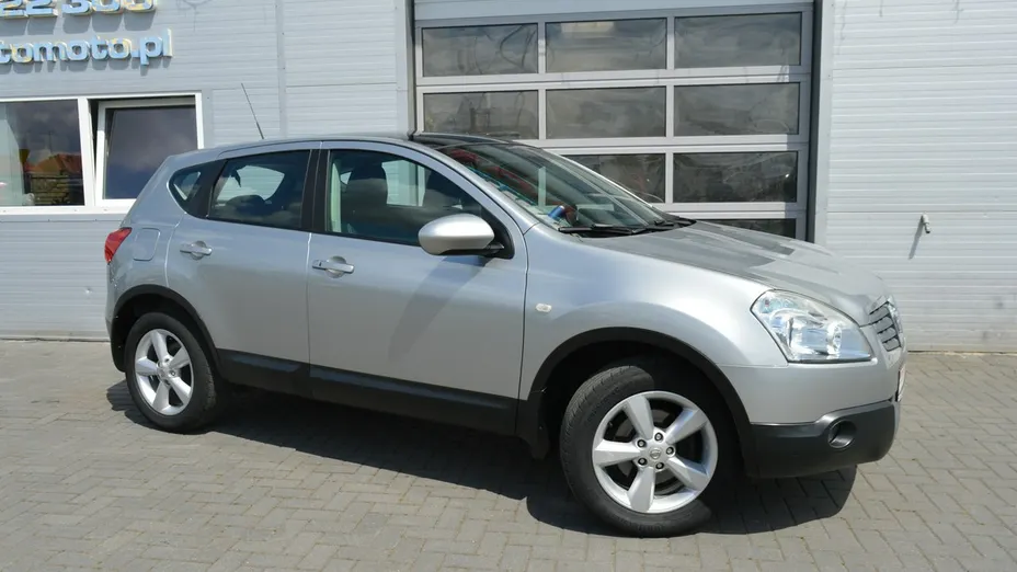 NISSAN Qashqai -