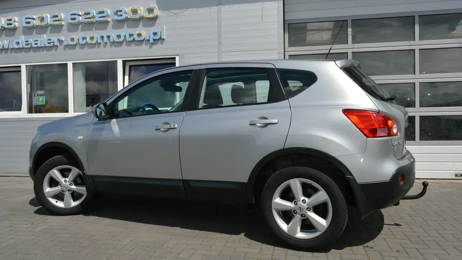 NISSAN Qashqai -