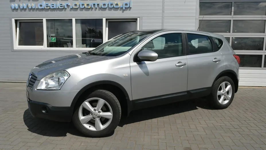 NISSAN Qashqai -