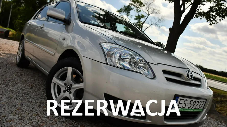 TOYOTA Corolla -