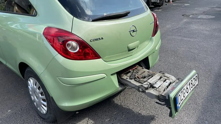 OPEL Corsa -