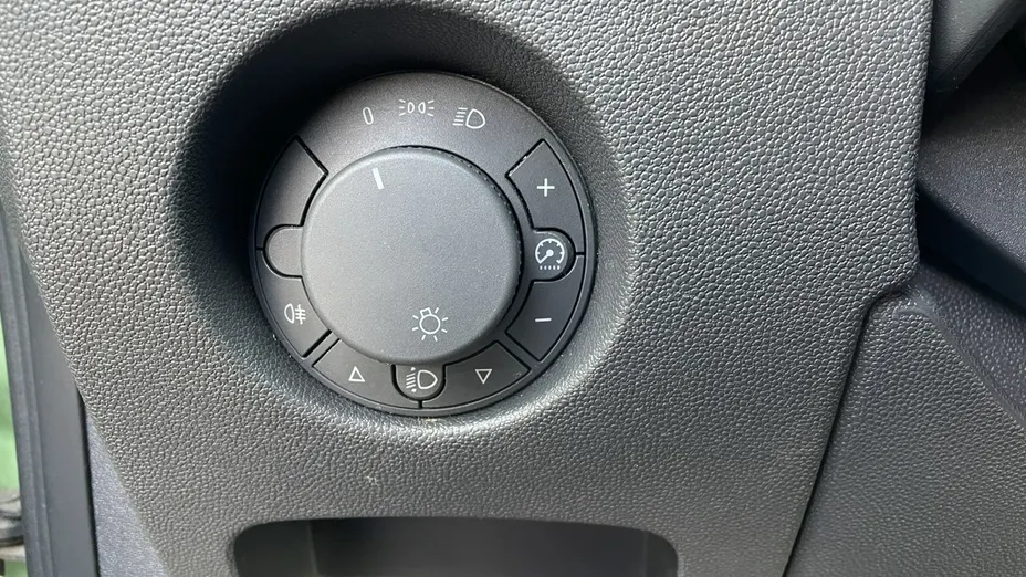 OPEL Corsa -