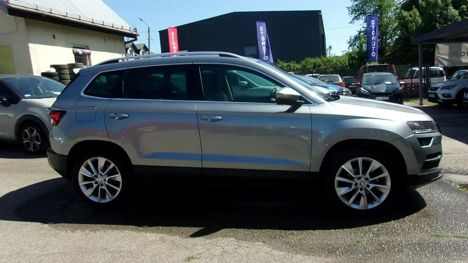 SKODA Karoq -