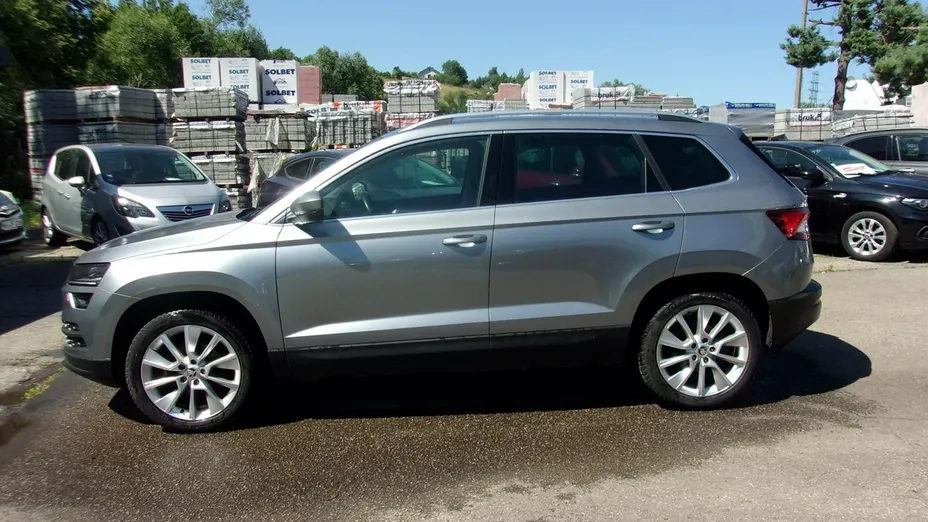 SKODA Karoq -