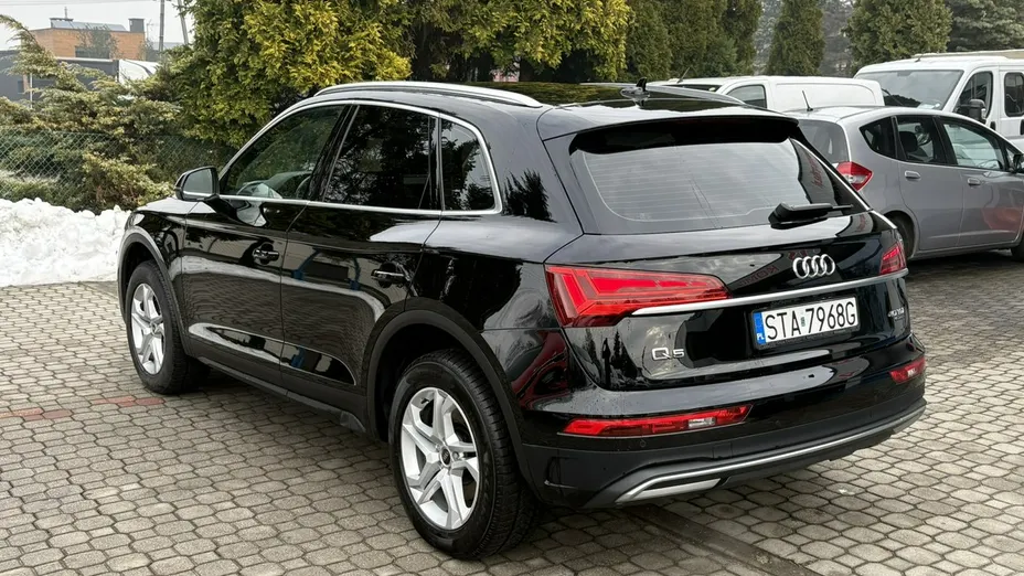 AUDI Q5 -