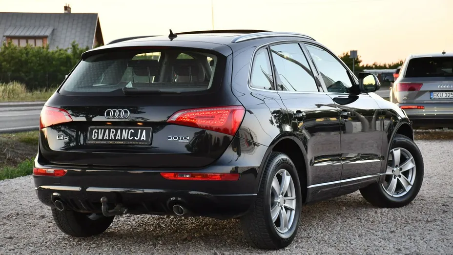 AUDI Q5 -