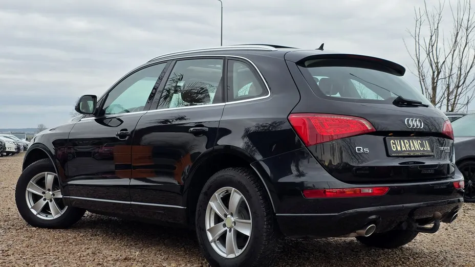 AUDI Q5 -