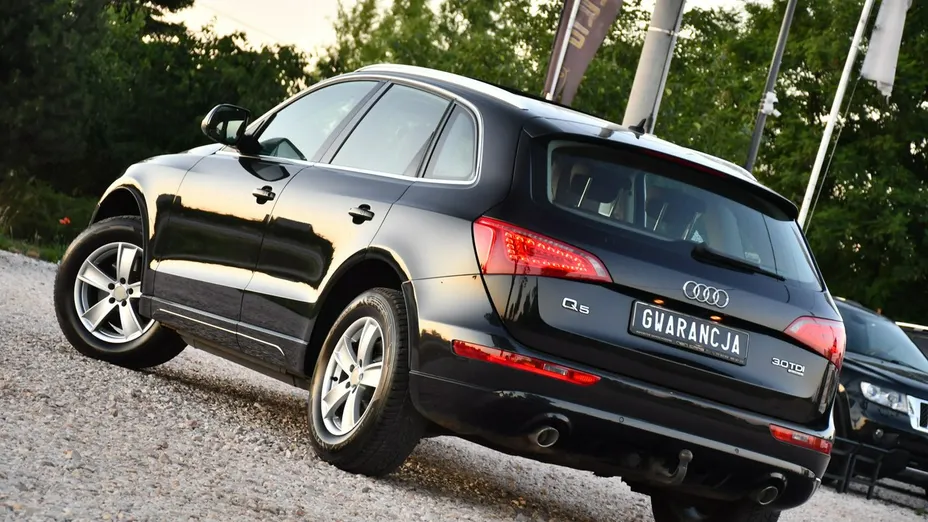 AUDI Q5 -