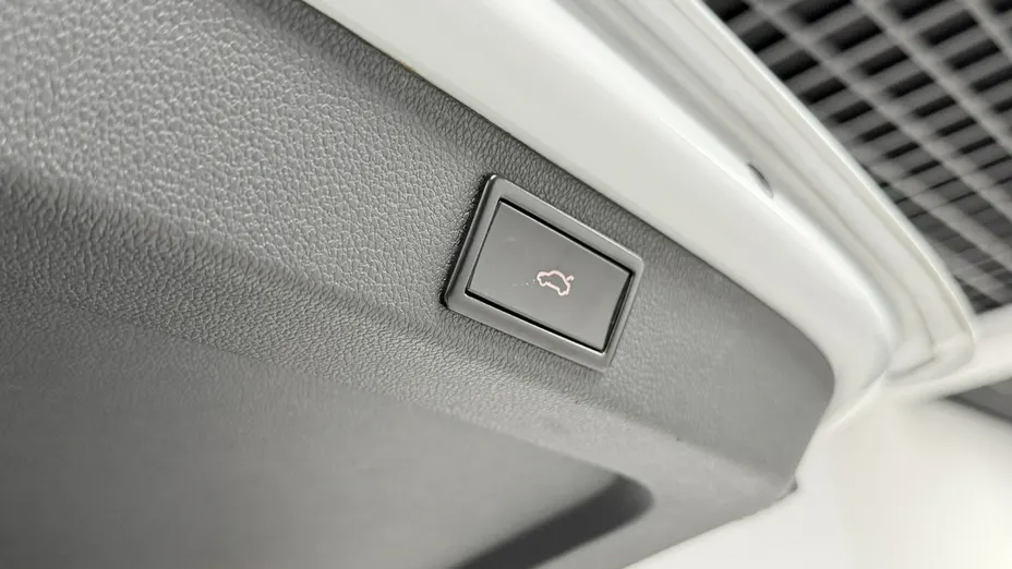 SKODA Superb -