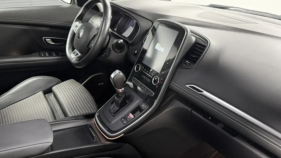 RENAULT Scenic -