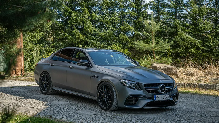 MERCEDES-BENZ E Klasa -