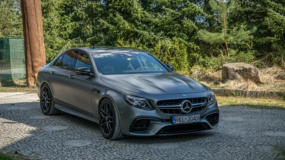 MERCEDES-BENZ E Klasa -