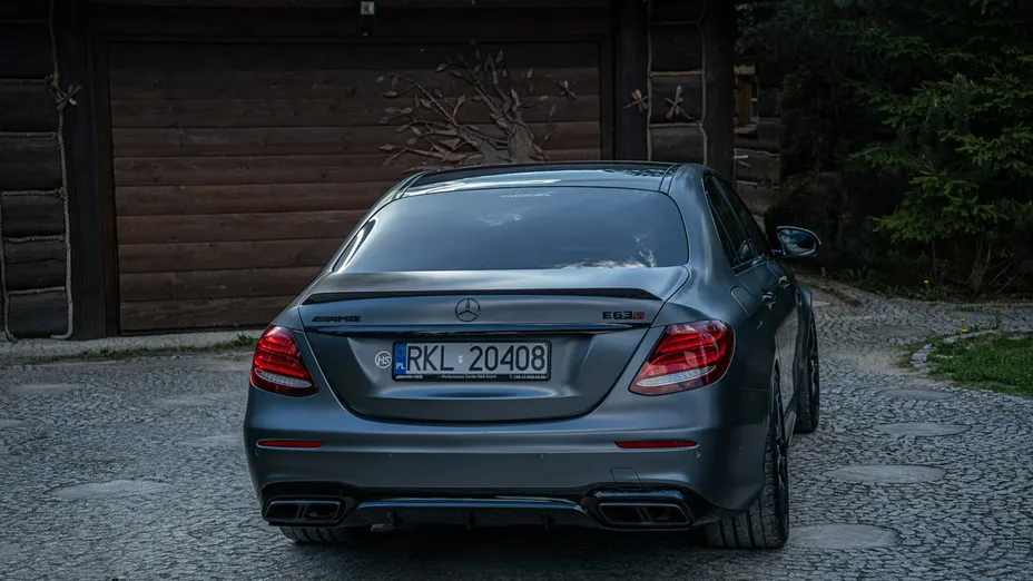 MERCEDES-BENZ E Klasa -
