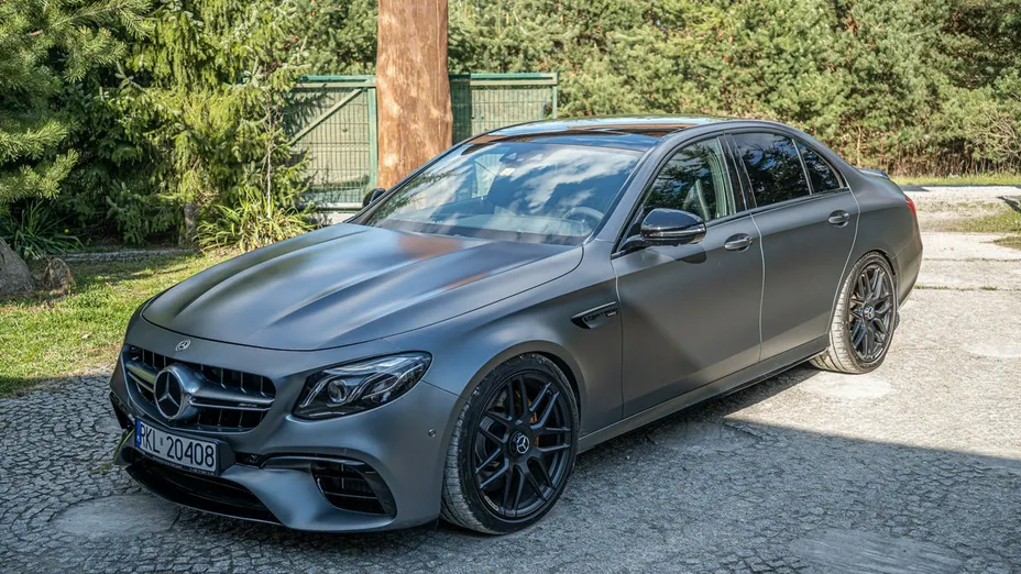 MERCEDES-BENZ E Klasa -