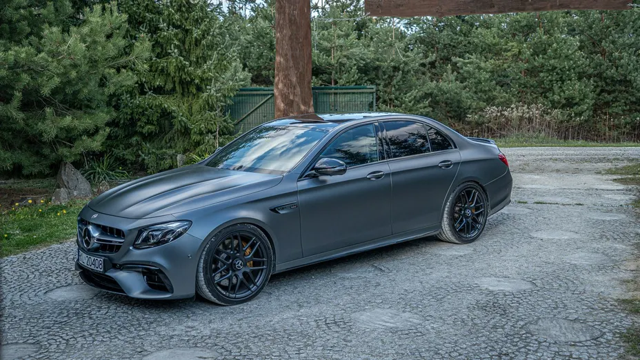 MERCEDES-BENZ E Klasa -