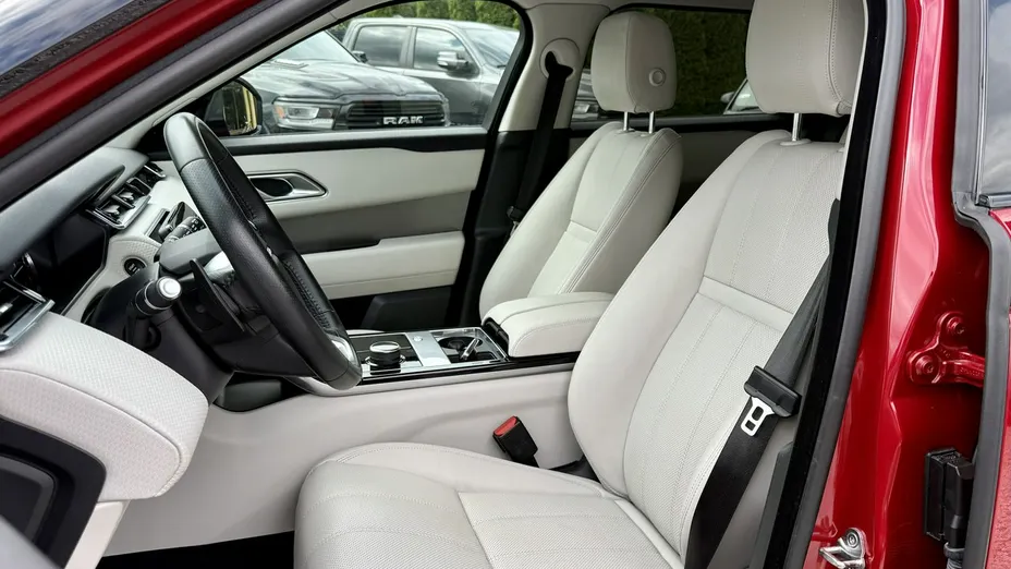 LAND ROVER Range Rover Velar -