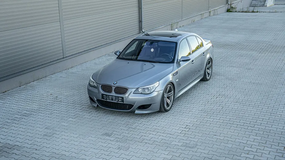 BMW M5 -