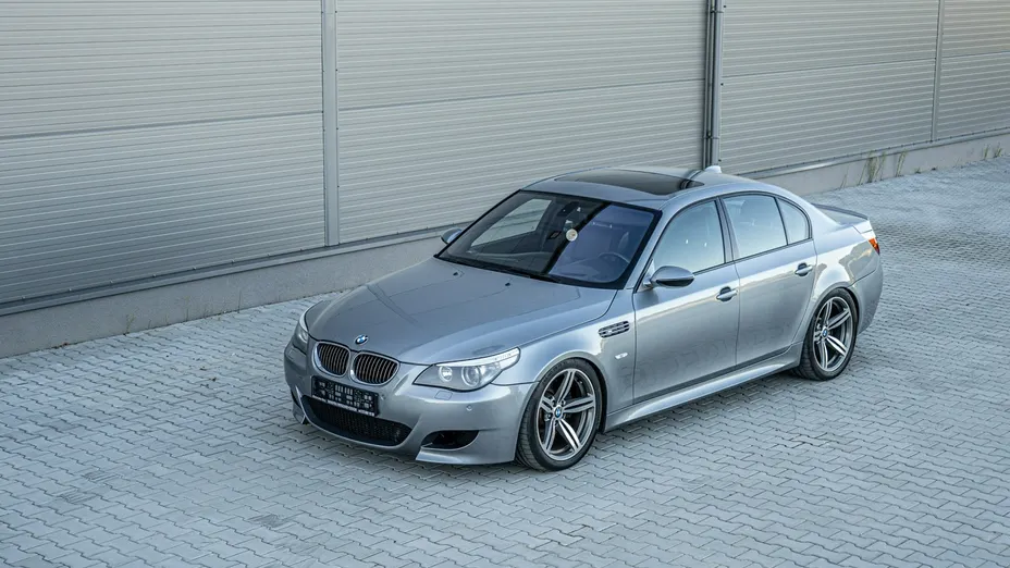 BMW M5 -