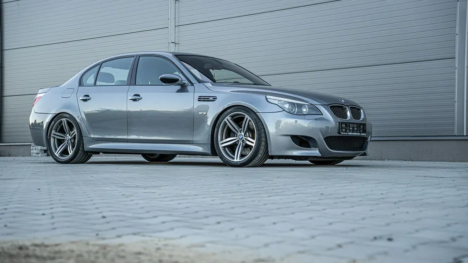 BMW M5 -