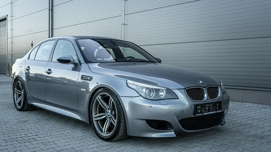 BMW M5 -