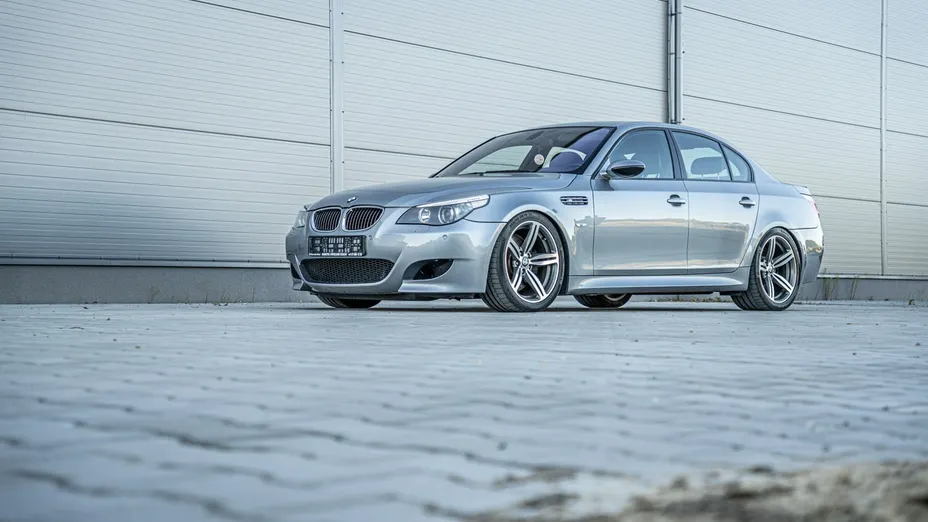 BMW M5 -