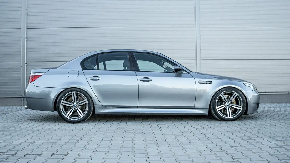 BMW M5 -