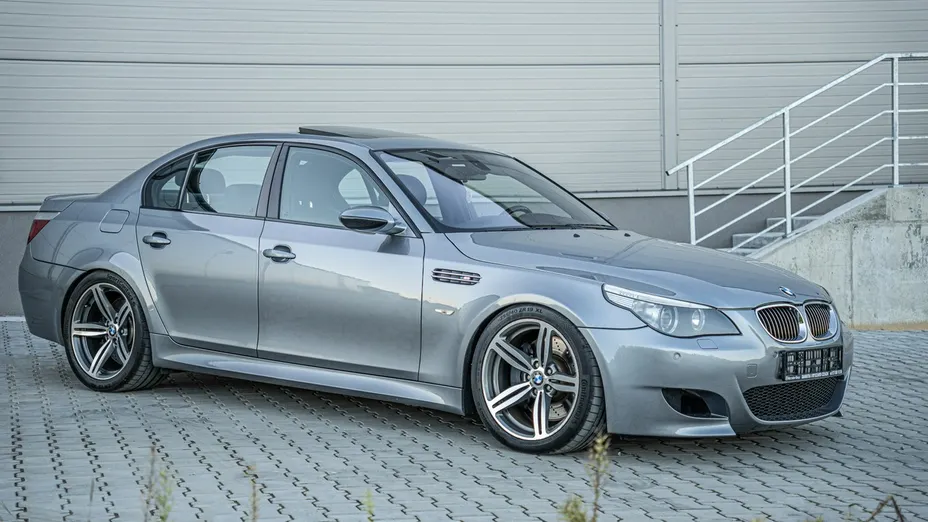 BMW M5 -