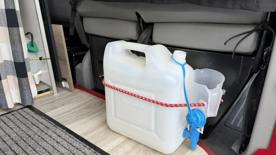 VOLKSWAGEN Transporter -