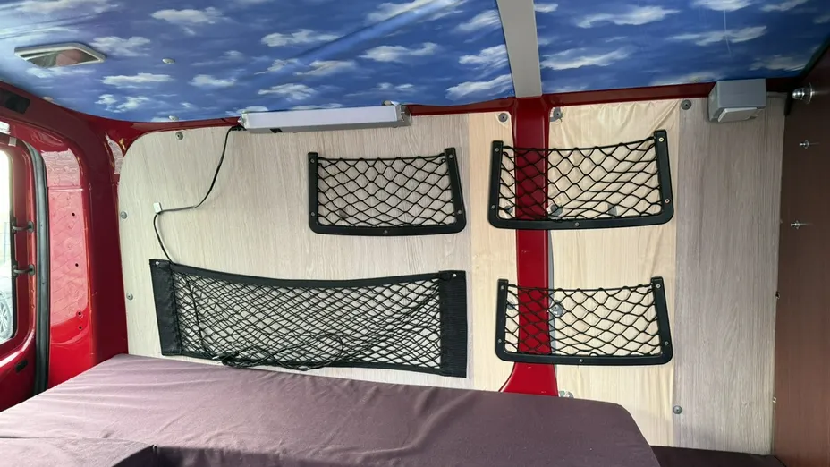 VOLKSWAGEN Transporter -