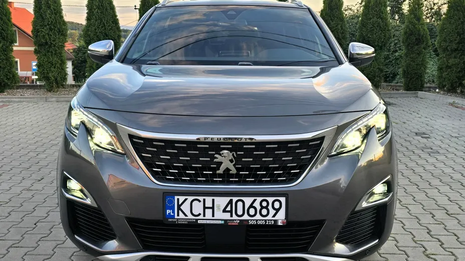PEUGEOT 3008 -