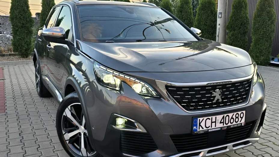 PEUGEOT 3008 -