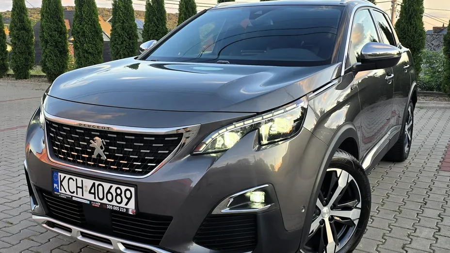 PEUGEOT 3008 -