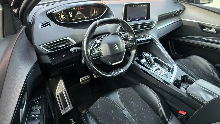 PEUGEOT 3008 -