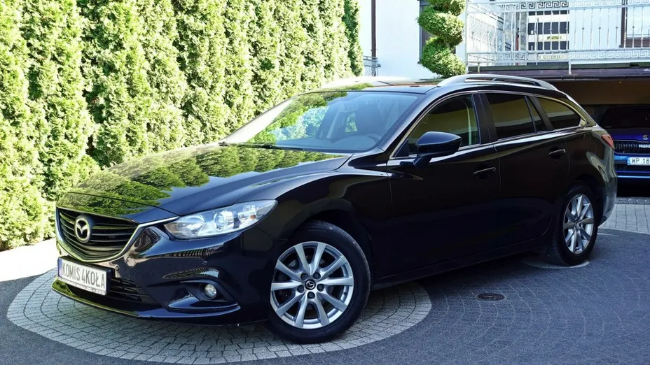 MAZDA 6 -