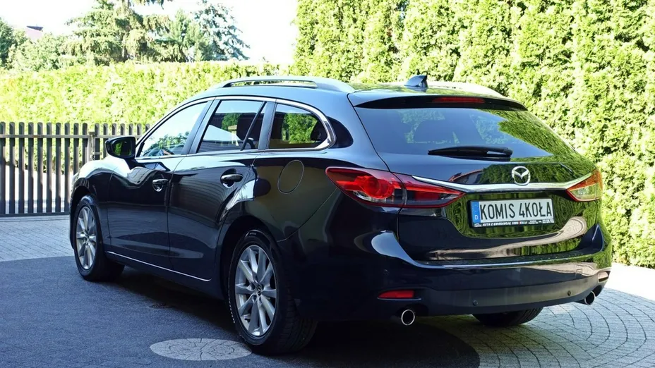 MAZDA 6 -