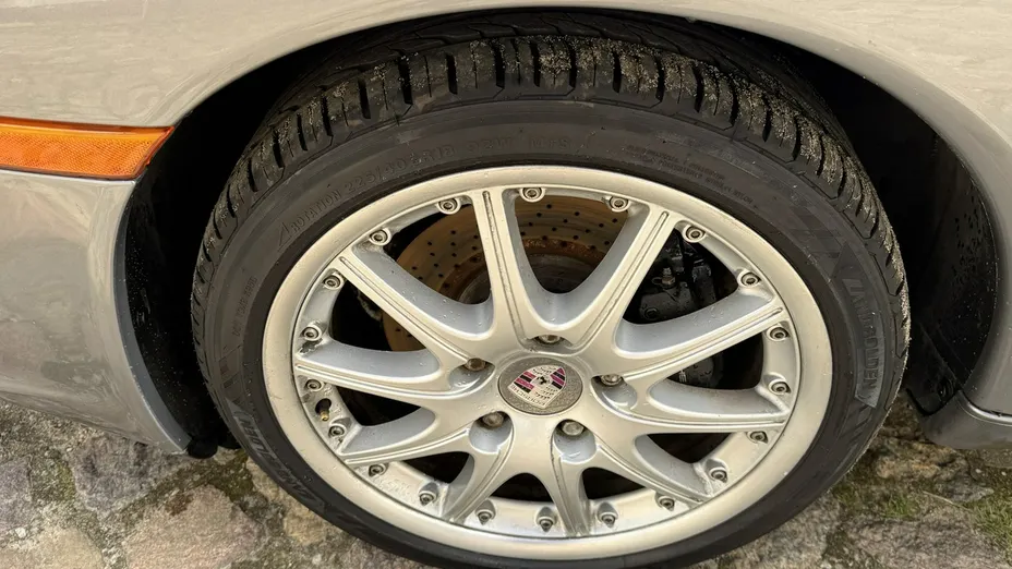 PORSCHE 911 -