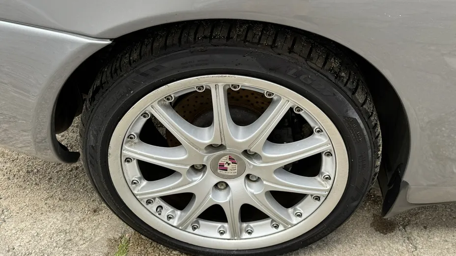 PORSCHE 911 -