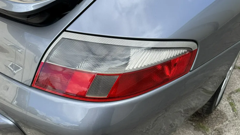 PORSCHE 911 -