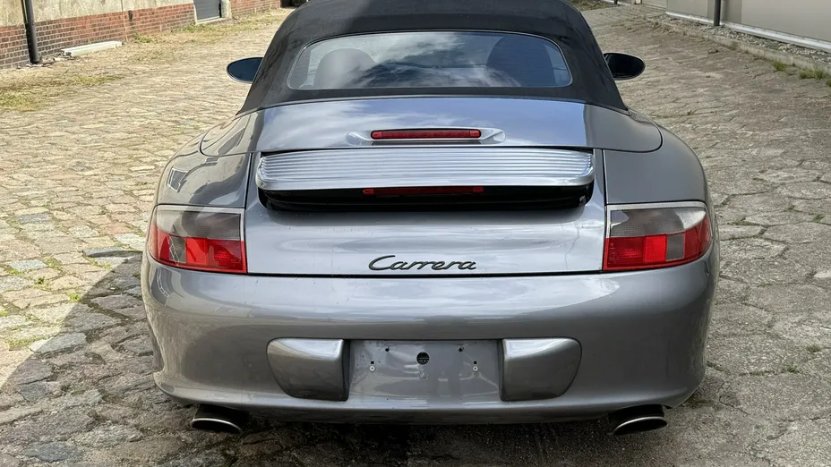 PORSCHE 911 -