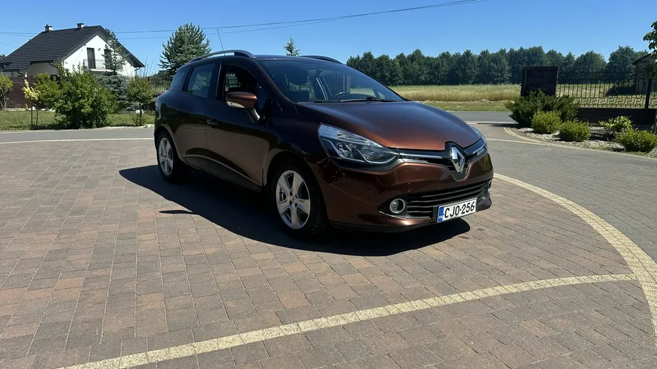RENAULT Clio -
