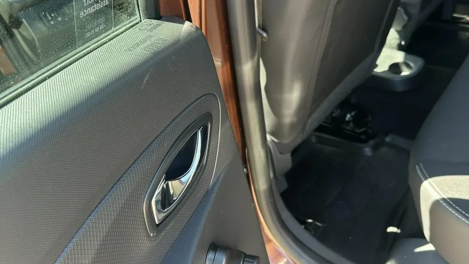 RENAULT Clio -