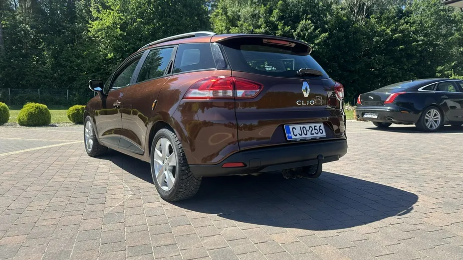 RENAULT Clio -
