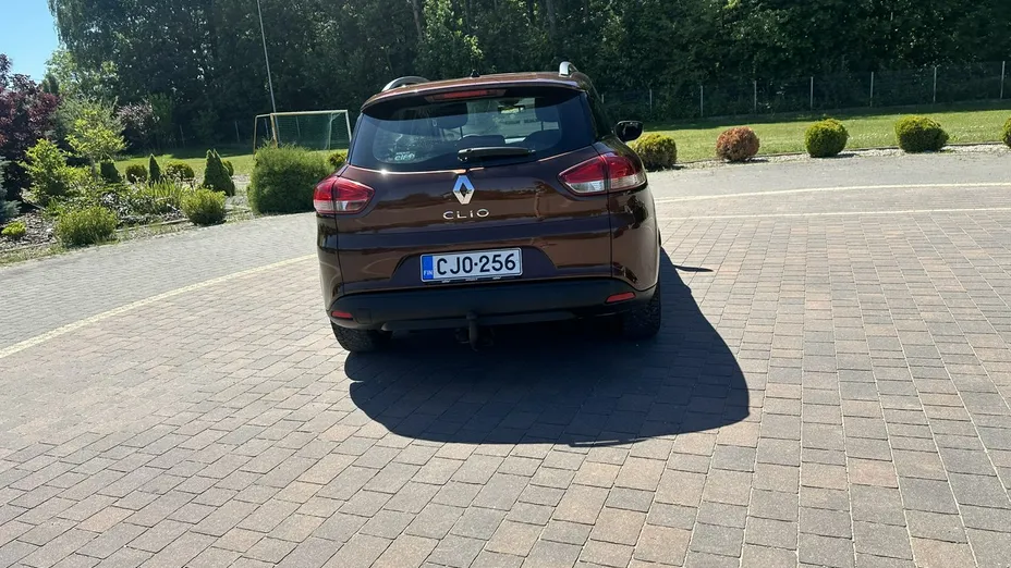 RENAULT Clio -